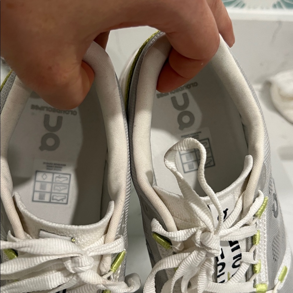 Women's White And Gray On Cloud Eclipse Sneakers - image 5